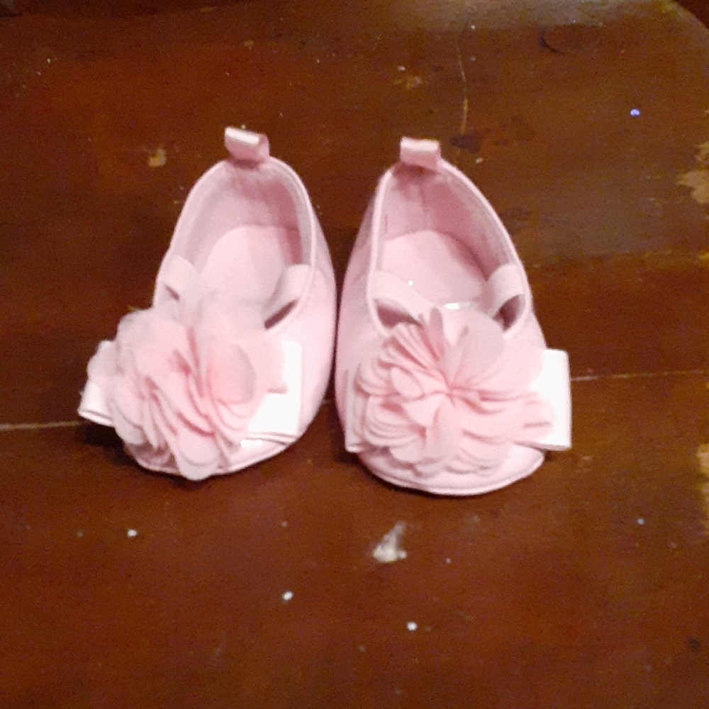 Shoes - Picture 2 of 2